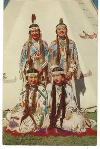FOUR INDIAN MAIDS In Full Regalia Tepee Teepee  Northern Arizona AZ Postcard  - Picture 1 of 2