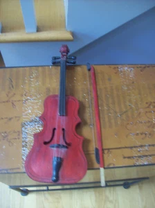 Antico pezzo da esposizione per violino in legno artigianale ottimo pezzo - Foto 1 di 13