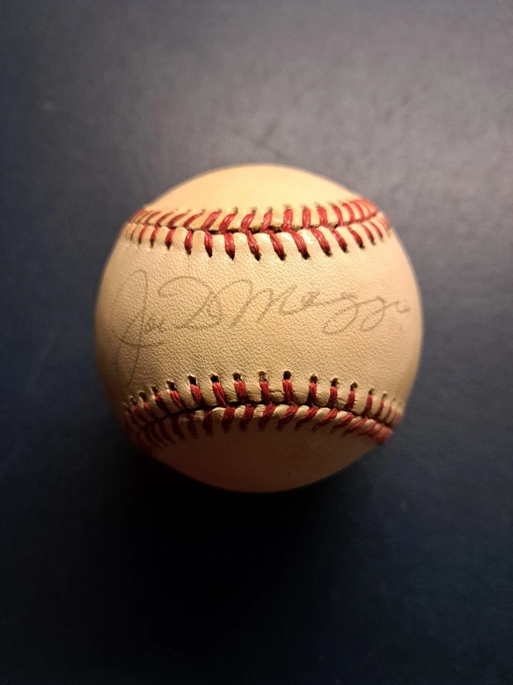 Joe DiMaggio Yankees Single Signed OML Baseball PSA LOA Beautiful Signature - Image 1 of 4