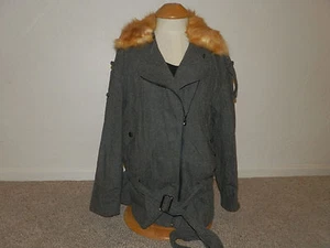 Coat size 8 McGinn Jacket size 8 McGinn Coat size 8 Fox Fur Coat size 8 New - Picture 1 of 8