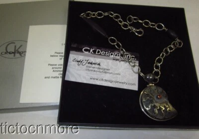 COLLAR GARGANTILLA COLGANTE FÓSIL CONCHA DE LEY Y AMONITA DISEÑOS CK ARTESANALES Foto 1 de 4