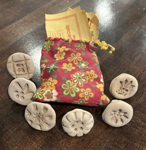 Vintage Maraner’s Orange St Studio 6 Knabber handgefertigte Steinzeug Keksstempel - Bild 1 von 13