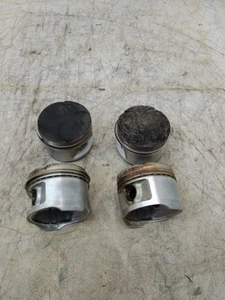 SERIE PISTONI ORIGINALI PER HONDA CBX 750F RC17 DEL 1984 (e51432) - Imagen 1 de 3