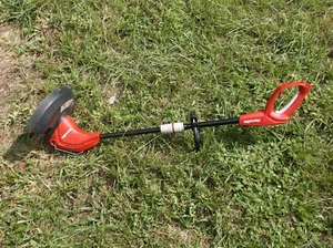 Homelite UT41113 13 In 4 Amp Straight Electric String Trimmer, sn al18235d075615 - Picture 1 of 3