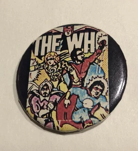 The Who 1977 Spilla Pulsante Fumetto Supereroi Batman 2.2” Greg Scott Artista Vero Vintage - Foto 1 di 9