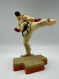 Street Fighter V: TOTAKU Statue: Arcade Edition Ryu Capcom - Picture 1 of 6