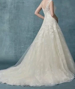 Maggie Soretto Wrdding Dress Size 10, Brand New - Picture 1 of 2