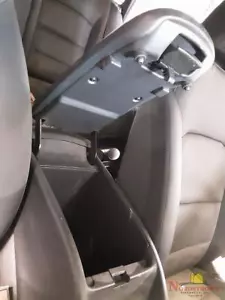 Chevy Malibu 2017 tapa de consola central solo negro - Imagen 1 de 12