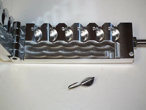 Molde de producción de plantilla Banana NC de agua salada 3/8 oz 32824 CNC aluminio Tog Sheepshead - Imagen 1 de 4