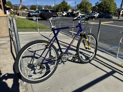 Bicicleta de montaña GT Karakoram 4130 Cromo Rock Shox Indy SL Foto 1 de 4