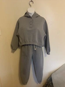Zara Girl’s 10 Year 2- Pcs.Juggling Set Gray Color Pants & Cropped Hoodie - Picture 1 of 10