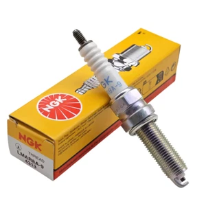 CANDELA NGK LMAR8A-9 LMAR8A9 YAMAHA XTZ TÉNÉRÉ 700 2019 - 2024 - Foto 1 di 3