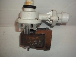 Desmontado con NEFF GMBH 64RZF, bomba de drenaje de agua - Imagen 1 de 1