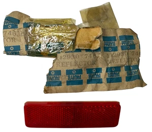 New Old Stock Side Marker Reflex Lens for 1969 Models Mopar #2930746 - Picture 1 of 1