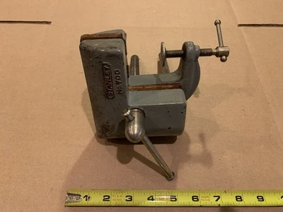 Винтажный Stanley No 700 угловых тисков для деревообработки. - Изображение 1 из 4