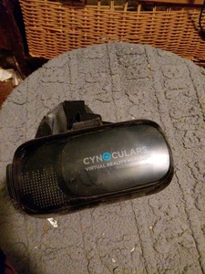 Cynoculars Virtual Reality Headset - Picture 1 of 4