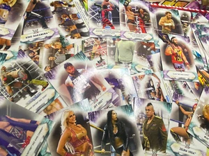WWE 57 cartas individuales WrestleMania, Smack Down, Raw - Imagen 1 de 4