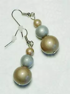 CYNTHIA LYNN "CHIC CHICK" BRUSHED GOLD & SILVER OPAQUE COATED PEARL EARRINGS - Picture 1 of 1