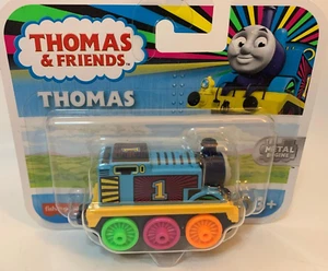 Thomas & Friends Thomas the tank train diecast BRAND NEW & SEALED (F5) - Picture 1 of 3