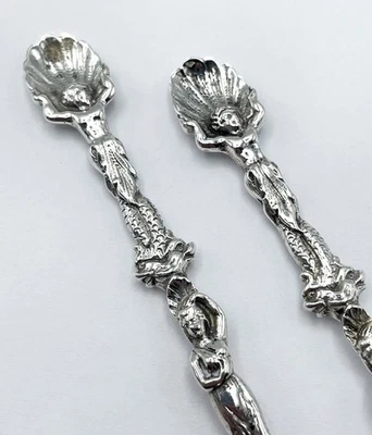 RENAISSANCE DESIGN SILVER SPOONS CONTINENTAL MERMAIDS SHELL DESIGN - Image 1 of 4