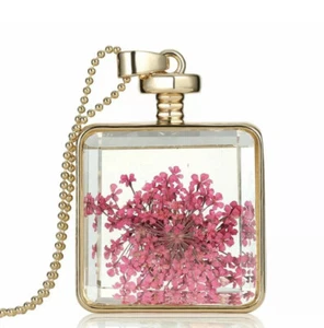 Real Dried Cabochon Flower Clear Resin Locket Pendant Necklace UK SELLER - Picture 1 of 1