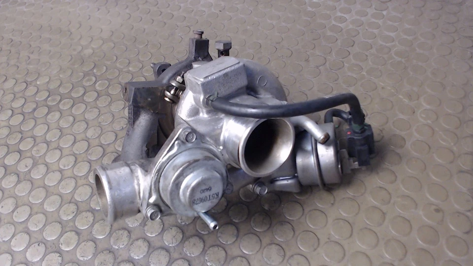 Turbolader Saab 9-3 1.8 t Cabrio YS3F 55562671 12 Monate Garantie Sofortversand - Bild 1 von 4