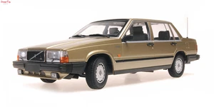 MiniChamps Volvo 740 Gl 1986 - Gold 1:18 - Picture 1 of 4