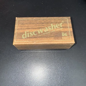 Sistema de cuidado de discos de vinilo vintage D4 para lavavajillas con cepillo para botellas y caja - Imagen 1 de 12