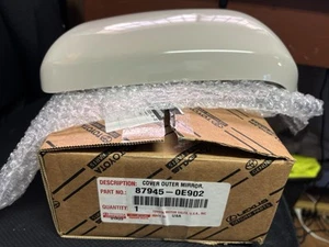 Genuine Toyota Front Door Outside Mirror Cover Left Primer 87945-0E902 - Picture 1 of 4