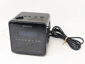 Vintage Sony Dream Machine - AM/FM Radio ICF-C10W, FUNKTIONSFÄHIG - Bild 1 von 8