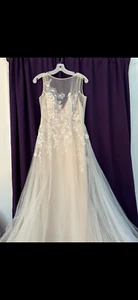 Brand New DAVID'S BRIDAL Melissa Sweet Wedding Dress w/Bag Size 8 NWT - Picture 1 of 6