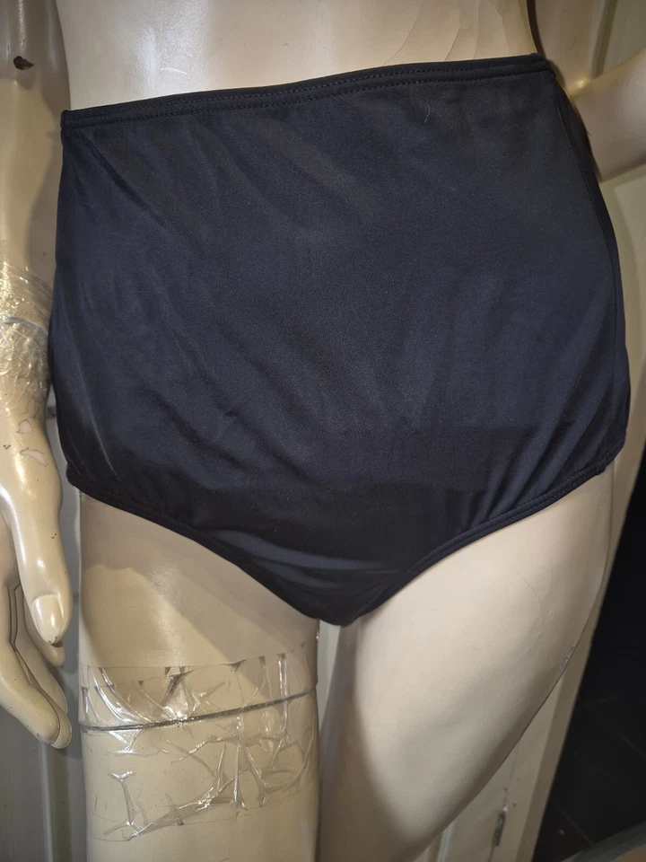 Neue schöne Damen Bikinihose Größe 46 ( 18 - 20 ) Bpc Auswahl Bonprix... - Bild 1 von 1