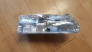 Nos 1995-1997 Ford Windstar Headlight Assembly Right F58Z-13007-A - Foto 1 di 4