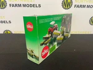SIKU 1:32 SCALE 2265 CLAAS TRIPLE MOWERS - Picture 1 of 2