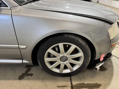 03-10 AUDI A8 ПАССАЖИРСКОЕ ПРАВОЕ ПЕРЕДНЕЕ КРЫЛО АТЛАС СЕРОЕ LY7Q - Изображение 1 из 4