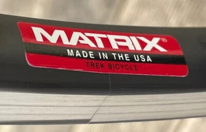 Vintage TREK Front Wheel - Matrix Titan Rim, Shimano 600 Hub, 32 Spoke, 700c - Picture 1 of 15