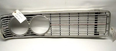 1968 Ford Galaxie 500 правая передняя решетка вставная решетка C8AZ-8150-A - Изображение 1 из 4