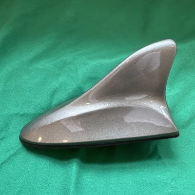 Antena de radio de techo Hyundai Elantra 2011-2015 gris titanio metal 96210-3X000N5S Foto 1 de 4