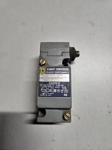 Square D Limit Switch C62G - Picture 1 of 2