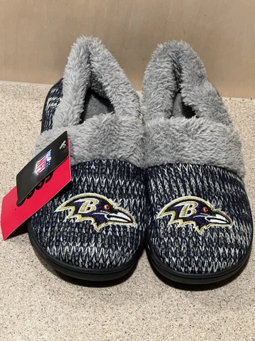 Baltimore Ravens NFL Women's Peak Slippers / NWT Cover