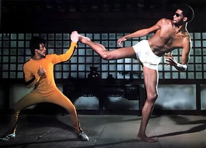Póster fotográfico de Bruce Lee & Kareem Abdul-Jabbar Juego de la Muerte 1972 - Imagen 1 de 1