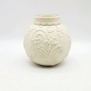 Lenox Bisque Porcelain ORNAMENTAL GLOW Tealight Holder Holl y Scrollwork - Picture 1 of 7