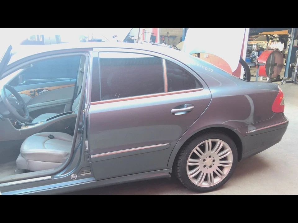(LOCAL PICKUP ONLY) Driver Rear Side Door 211 Type Sedan E550 Fits 03-09 MERCEDE Foto 1 de 1