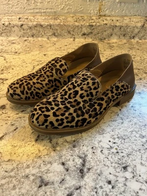 Mocasines sin cordones Hush Puppies para mujer de leopardo, talla 6,5 Foto 1 de 4