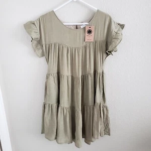 Bluivy Womens NWT Size M Tiered Shift Dress with ruffled Short Sleeves Lined - Picture 1 of 6