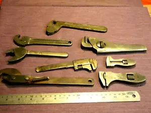 8 TOOLKIT WRENCH VINTAGE ADJUSTABLE SPANNER TOOLS AUTOJUMBLE AUTOMOBILIA - Foto 1 di 5