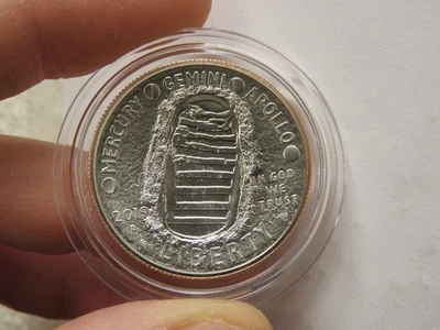 2019 Apollo 11th Uncirculated Half Dollar With Box and COA - Image 1 of 4