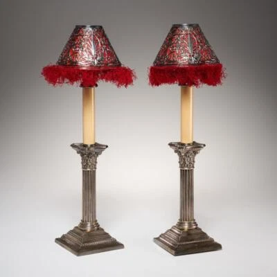 Par de candelabros Gorham de plata esterlina con flecos rojos Art Deco Foto 1 de 4