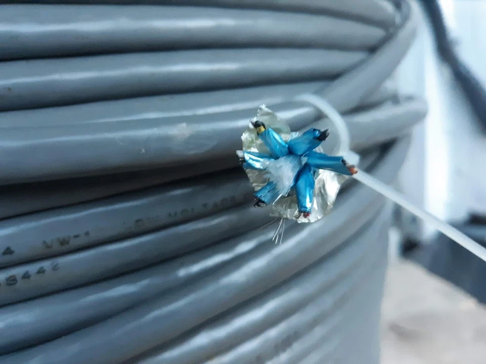 Par de 6 canales micrófono a granel INSTALACIÓN cable serpiente POR 10 PIES 1753442 E47891 Foto 1 de 4