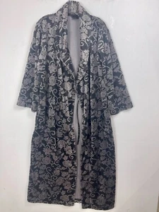 Soma Intimates Plush Long Robe Long Sleeve Pockets Black Gray Floral Size Small - Picture 1 of 6